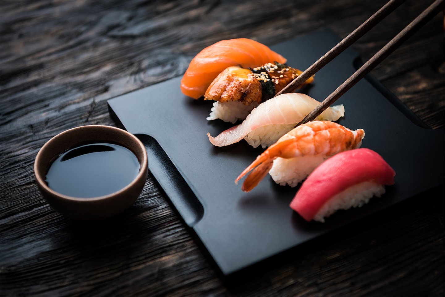 24 eller 37 biter Sushi hos Japo Sushi på Skøyen - velg takeaway eller spise inne